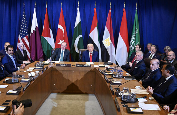 وزیراعظم محمد شہباز شریف کی عرب اسلامی کانفرنس میں شرکت