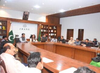 ڈی او پی سی جھنگ میں ہونے والے ماہانہ اجلاس میں اوورسیز پاکستانیوں کی درخواستوں پر فوری اقدامات کیے گئے۔