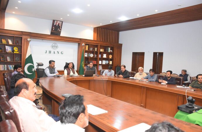 ڈی او پی سی جھنگ میں ہونے والے ماہانہ اجلاس میں اوورسیز پاکستانیوں کی درخواستوں پر فوری اقدامات کیے گئے۔