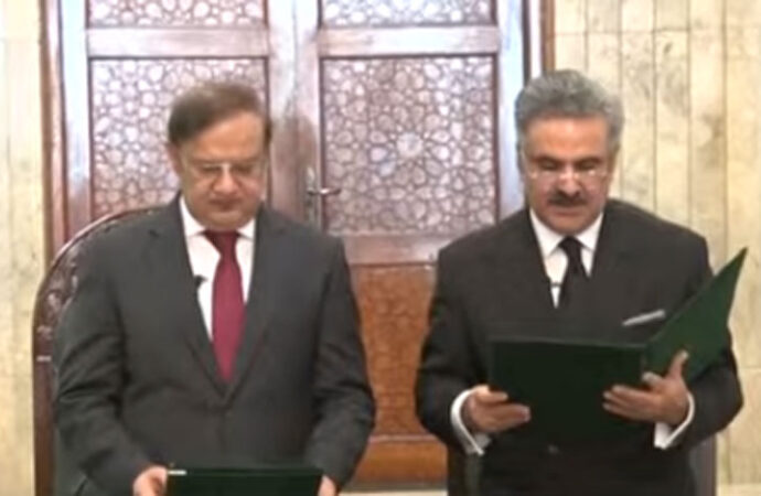 مقبول احمد گوندل نے نئے آڈیٹر جنرل آف پاکستان کے عہدے کا حلف اٹھا لیا