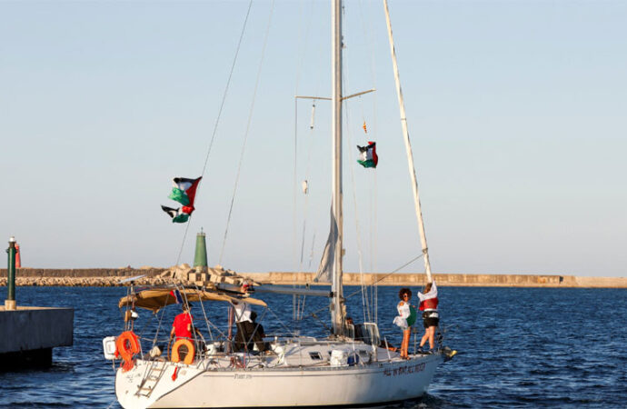 اسرائیل کا غزہ کیلئے امداد لے جانے والے بحری جہاز پر ڈرون حملہ