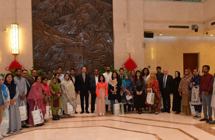 پاکستان ۔ چین دوطرفہ تعلقات اور سی پیک منصوبوں کے فروغ میں میڈیا کا کردار نہایت اہم ہے،چینی ناظم الامور