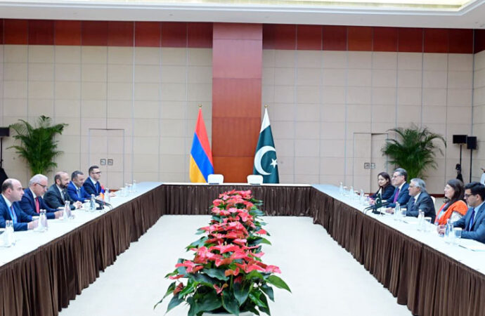 پاکستان اور جمہوریہ آرمینیا نے باضابطہ طور پر سفارتی تعلقات قائم کرلیے