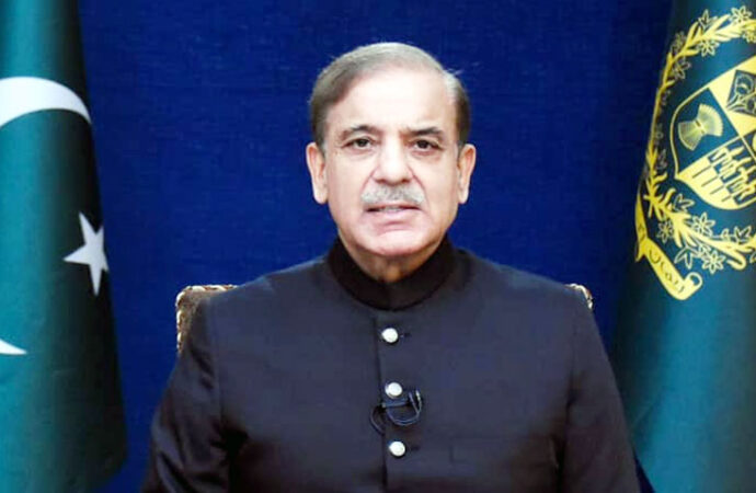 وزیراعظم کی اداروں کو سیلاب زدگان کی مدد کیلئے چوکس رہنے کی ہدایت