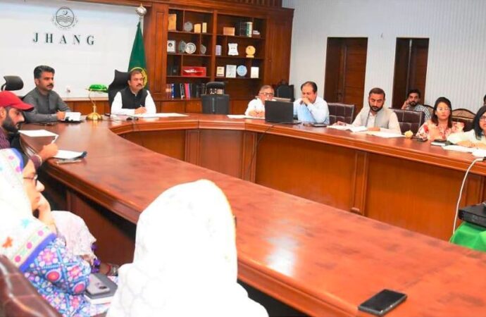 ڈپٹی کمشنر علی اکبر بھنڈر کی زیر صدارت انسداد پولیو مہم بارے جائزہ اجلاس منعقد ہوا