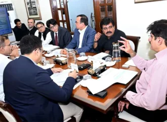 سندھ میں طلباء کی حاضری کے لیے ٹیکنالوجی پر مبنی نظام کا آغاز