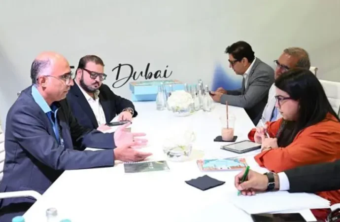 پاکستان اور متحدہ عرب امارات کا جدید ٹیکنالوجی اور ڈیجیٹل سرمایہ کاری میں تعاون مستحکم کرنے پر اتفاق