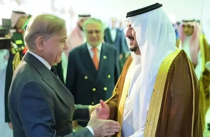 وزیرِ اعظم کا سعودی عرب کا کامیاب دورہ مکمل، اقتصادی تعاون کے نئے باب کا آغاز