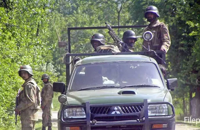 سکیورٹی فورسز نے بنوں میں فتنہ الخوارج کے 22 دہشت گردوں کو ہلاک کردیا