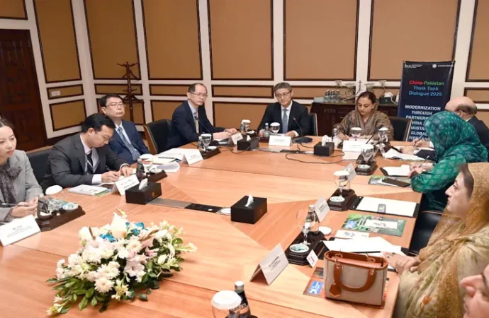 سی پیک منصوبہ معیشت کو ترقی کی شاہراہ پر گامزن کرے گا، چینی سفیر