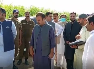 ڈپٹی کمشنر علی اکبر بھنڈر کا تحصیل 18 ہزاری کا دورہ، سیلاب متاثرہ علاقوں کے سروے اور پولیو ٹیم کا جائزہ لیا،