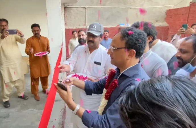 ایم ڈی واسا  سید صولت رضا شاہ نے اسسٹنٹ ڈائریکٹر واسا فیاض حسین کے سیٹلائٹ ٹاؤن فاروق آباد آفس کا افتتاح کردیا