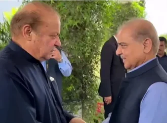 وزیر اعظم شہباز شریف کی لاہور میں میاں نواز شریف سے ملاقات