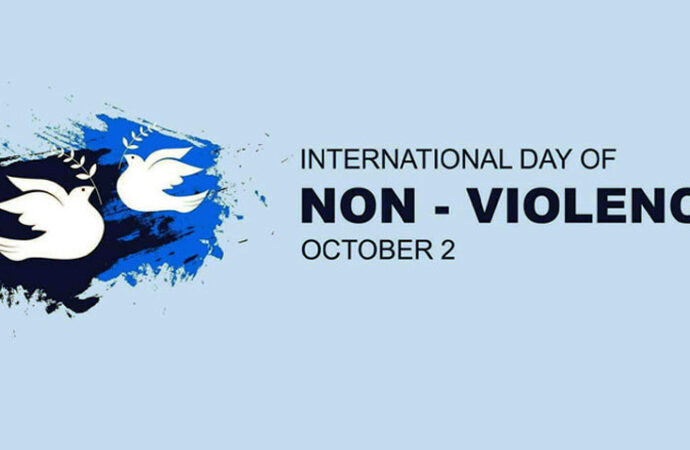 دنیا بھر میں آج عدم تشدد کا دن منایا جارہا ہے