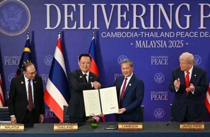 تھائی لینڈ ، کمبوڈیا کے امن معاہدے پر دستخط