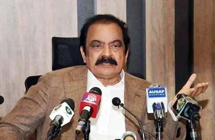 پاکستان میں دھرنوں اور احتجاج کی سیاست کی کوئی گنجائش نہیں، رانا ثناء اللہ