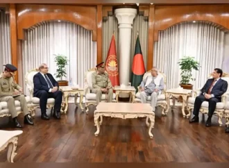 پاکستان اوربنگلہ دیش کا دفاعی اورسکیورٹی تعاون مضبوط بنانے پراتفاق