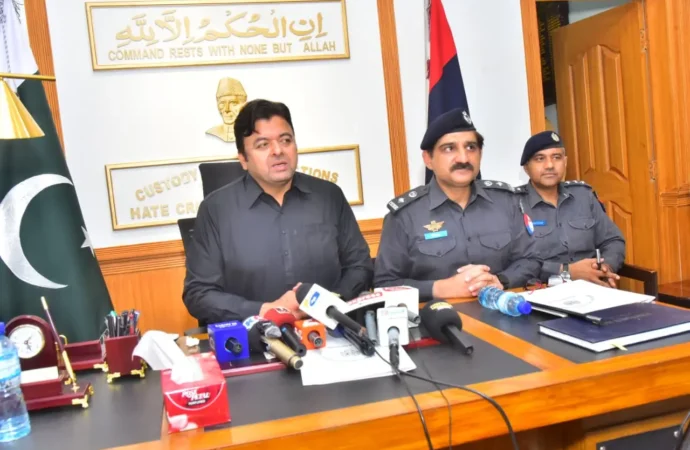 چیئر پرسن وزیراعلیٰ ٹاسک فورس برائے جیل خانہ جات رانا منان نے کا ڈسٹرکٹ جیل جھنگ کا دورہ کیا۔