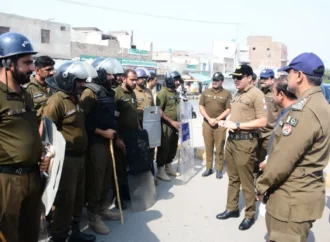 ڈی پی او جھنگ کیپٹن (ر) بلال افتخار کیانی کا ڈپٹی کمشنر علی اکبر بھنڈر کے ہمراہ شہر بھر کا دورہ