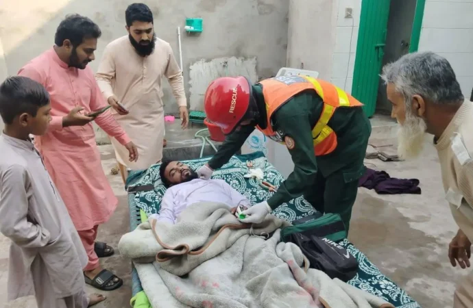 جھنگ سٹی دو افراد کو کرنٹ لگ گیا ابتدائی طبی امداد کے بعد ہسپتال منتقل