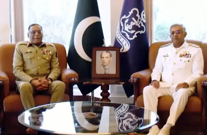 جوائنٹ چیفس آف اسٹاف کمیٹی کے چیئرمین نے پاک بحریہ کے غیرمتزلزل عزم کوسراہا