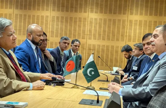 پاکستان اور بنگلہ دیش کا بحری شعبے میں تعاون بڑھانے پر اتفاق