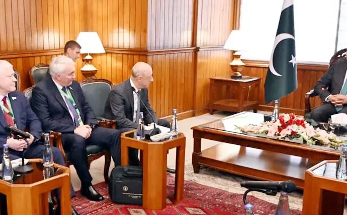 پاکستان اور روس کا تجارت، سرمایہ کاری اور توانائی کے شعبوں میں تعاون بڑھانے پر اتفاق
