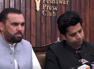 یہ 17 سیٹوں والے غیرآئینی طریقے سے آئینی عہدوں پر قابض ہیں یہ کیسے آئین کو چھیڑ سکتے؟شفیع جان