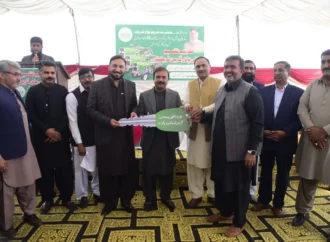 ضلع جھنگ کے 401 خوش نصیب کاشتکاروں میں ہائی پاور ٹریکٹرز کی 10 لاکھ روپے سبسڈی کے ساتھ فراہمی