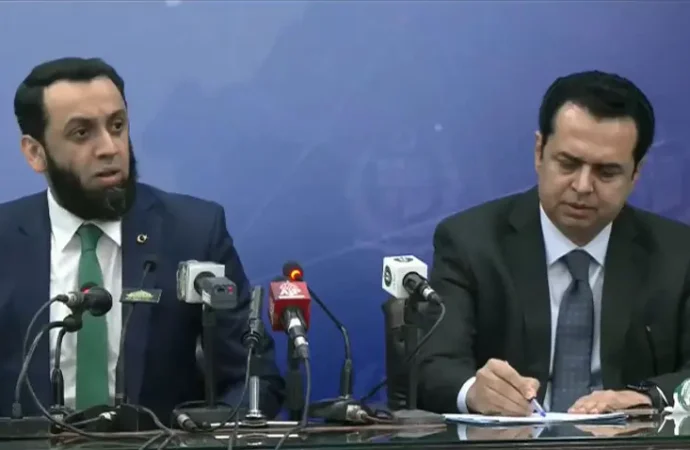 بھارت نے آپریشن سندور کی ناکامی کے بعد پاکستان کیخلاف پروپیگنڈا مہم شروع کررکھی ہے،تارڑ