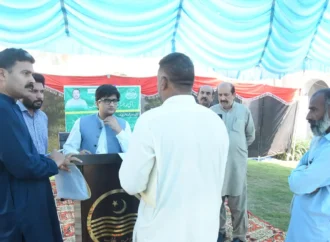 ریونیو عوامی خدمت سروسز کے پہلے روزاسسٹنٹ کمشنر جھنگ نے شہریوں کی درخواستیں سماعت کیں