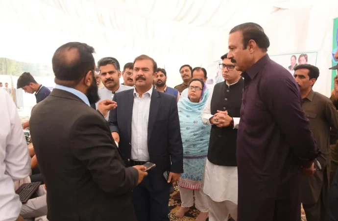 ضلع بھر میں سیلاب بحالی پروگرام کے تحت سیلاب متاثرین کو امدادی رقوم کی فراہمی کا سلسلہ جاری