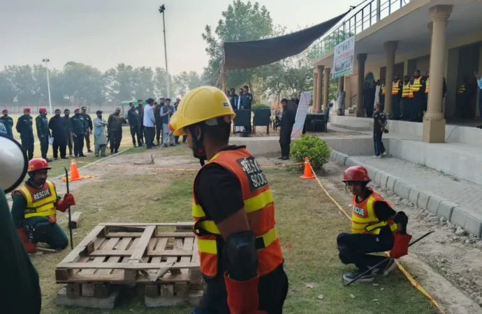 کمیونٹی ایمرجنسی رسپانس ٹیموں کے مابین مقابلہ مائی ہیر گراؤنڈ  میں منعقد ہوئے