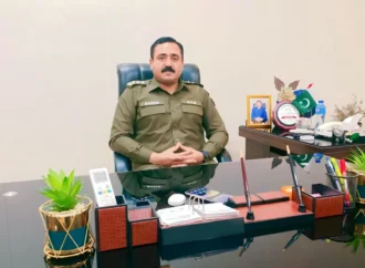 محکمہ قانون نے ٹریفک قوانین کی خلاف ورزیوں کے حوالے سےنیا آرڈیننس جاری کر دیا، نئے جرمانے اور سزاؤں پر فوری اطلاق ہوگا، سعید اختر دھولکہ