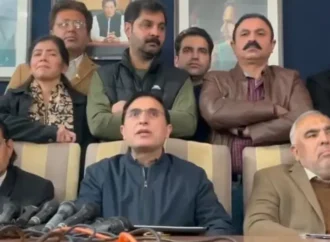 بار بار فیصلے کیے کہ مقبول رہنما نیشنل سیکیورٹی تھریٹ ہیں، منظر سے ہٹانا ضروری ہے، لیکن ایسا نہیں ہوا,سلمان اکرم راجہ