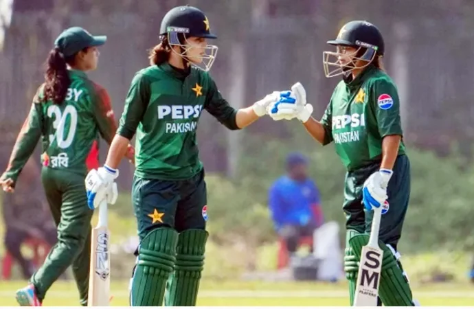 ویمنز انڈر 19 ٹی ٹونٹی: پاکستان نے بنگلہ دیش کو 6 وکٹوں سے ہرادیا