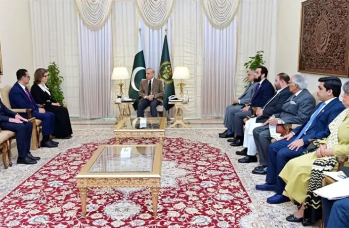 وزیراعظم کا تاجکستان کے ساتھ کثیر جہتی تعاون بڑھانے کے عزم کا اعادہ