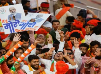 بی جے پی کی اسلام مخالف پروپیگنڈے کی فلم پوسٹر کے ذریعے اپوزیشن رہنمائوں کی سرزنش