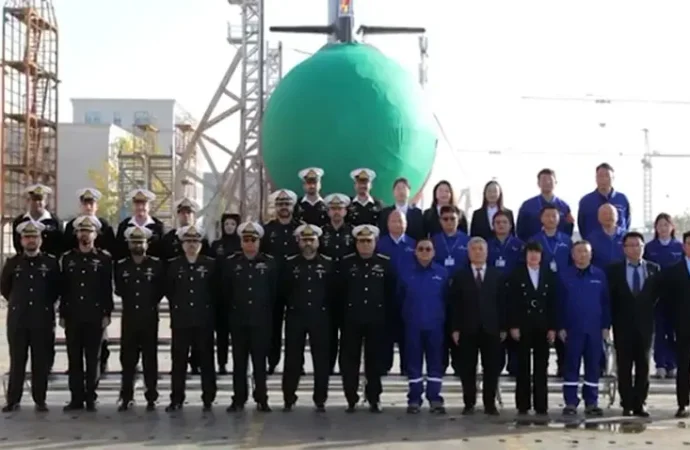 پاک بحریہ کی چوتھی ہنگور کلاس آبدوزغازی کو چین میں لانچ کردیا گیا