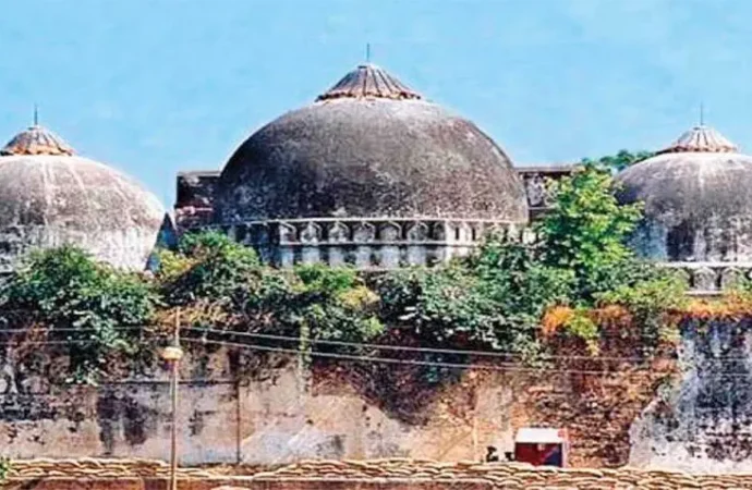 سولہویں صدی کی بابری مسجد کی شہادت کی آج33ویں برسی منائی جارہی ہے