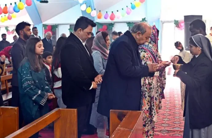 دنیا بھر کی طرح پاکستان میں بھی کرسمس جوش و خروش کے ساتھ منایا گیا