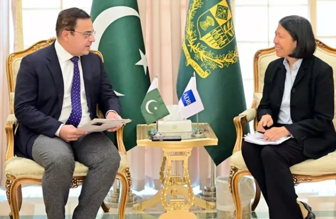 ایشیائی ترقیاتی بینک کا پاکستان کی مالیاتی استحکام کیلئے کی جانے والی کوششوں کا اعتراف