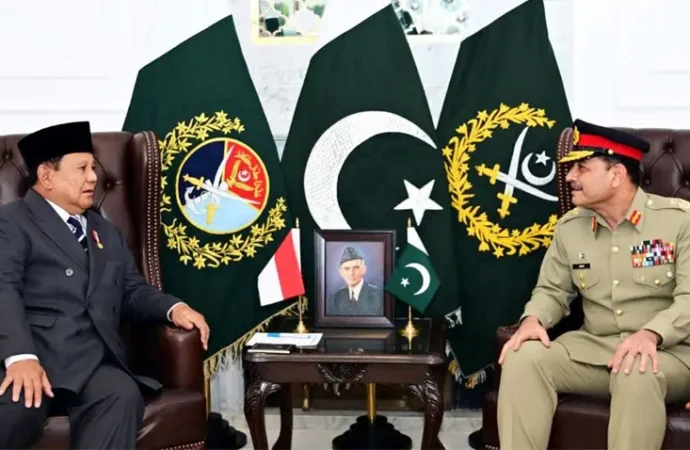 پاکستان اور انڈونیشیا کا دفاعی تعلقات مزید مضبوط بنانے کے عزم کا اعادہ