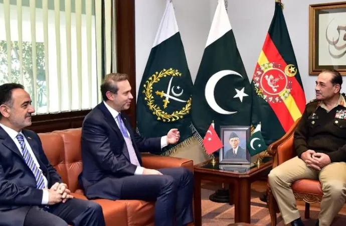 فیلڈ مارشل سے ترکیہ کے وزیر توانائی کی ملاقات، باہمی دلچسپی کے اُمور پر تبادلہ خیال