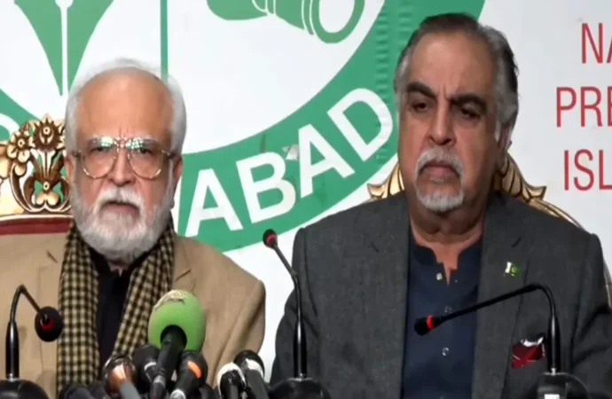 سینئرسیاستدانوں کی فیض حمید کو سزا سناکرشاندار مثال قائم کرنے پرمسلح افواج کی تعریف