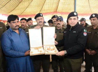 جھنگ پولیس نے ماہ اکتوبر اور نومبر میں 17 کریمنل گینگز کے 39 ارکان گرفتار، 2 کروڑ 89 لاکھ روپے سے زائد مالِ مسروقہ برآمد کرلیا