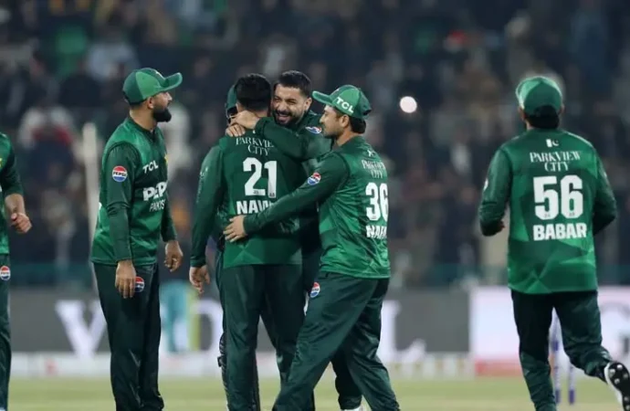 پاکستان نے پہلے ٹی ٹوئنٹی میں آسٹریلیا کو 22 رنز سے شکست دے دی