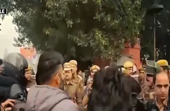 مودی دور میں متنازعہ قوانین کے ذریعے جبر کا نظام نافذ