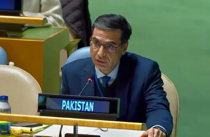 بین الاقوامی قانون کے تحت کشمیر کبھی بھی بھارت کا اٹوٹ انگ نہیں ہے ،پاکستان