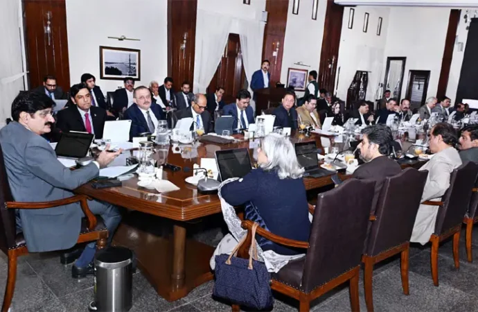 سندھ کابینہ نے کراچی کی ترقی کیلئے تراسی ارب روپے کی منظوری دے دی